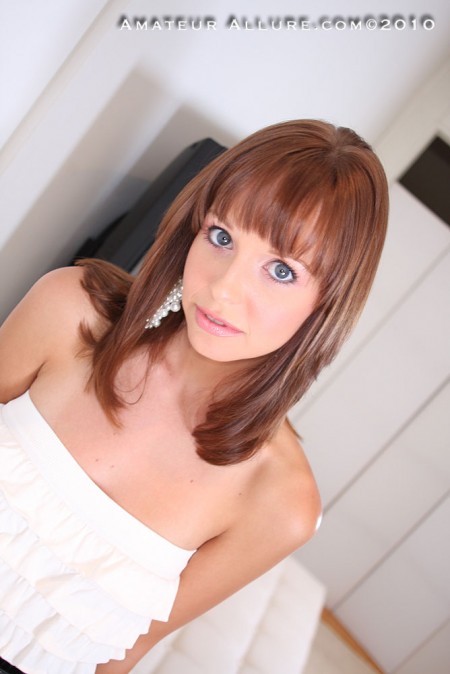 Голубоглазая Hayden Winters любит секс и глотать сперму