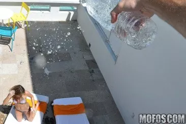 Татуированное тело неотразимой Katie King оттрахано пульсирующим членом