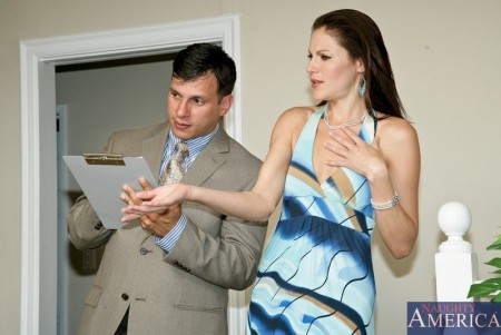 Распущенная мамочка Samantha Ryan дает члену трахнуть свою дырочку