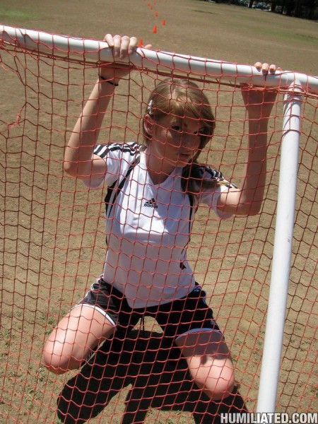 Faye Reagan обожает сперму и это значит, что ей придется позаботиться об этом члене