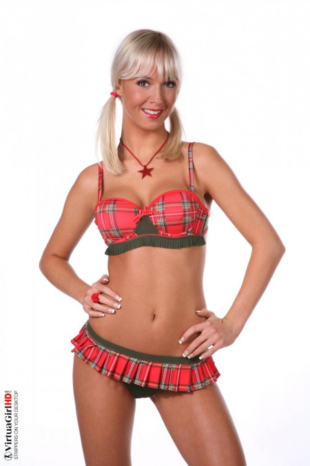 Есть много эротических галерей, но эта с Natali Blond особенная