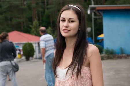 Шикарная брюнетка Lilian A позирует обнаженной