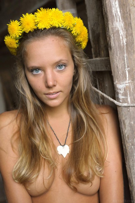 Фотографии самых эротичных малолеток: Mango A