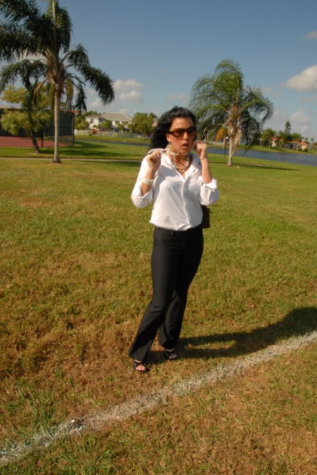 Мамочка Kendra Secrets так возбуждена со спортивным парнем, что насасывает ему и глотает сперму